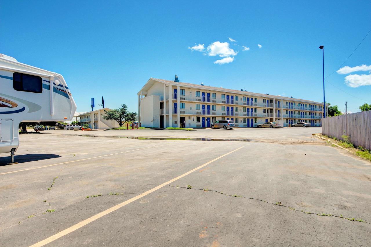 Motel 6-Oklahoma City, Ok - Frontier City Buitenkant foto