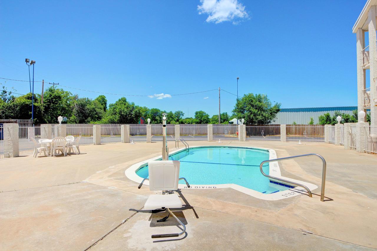 Motel 6-Oklahoma City, Ok - Frontier City Buitenkant foto