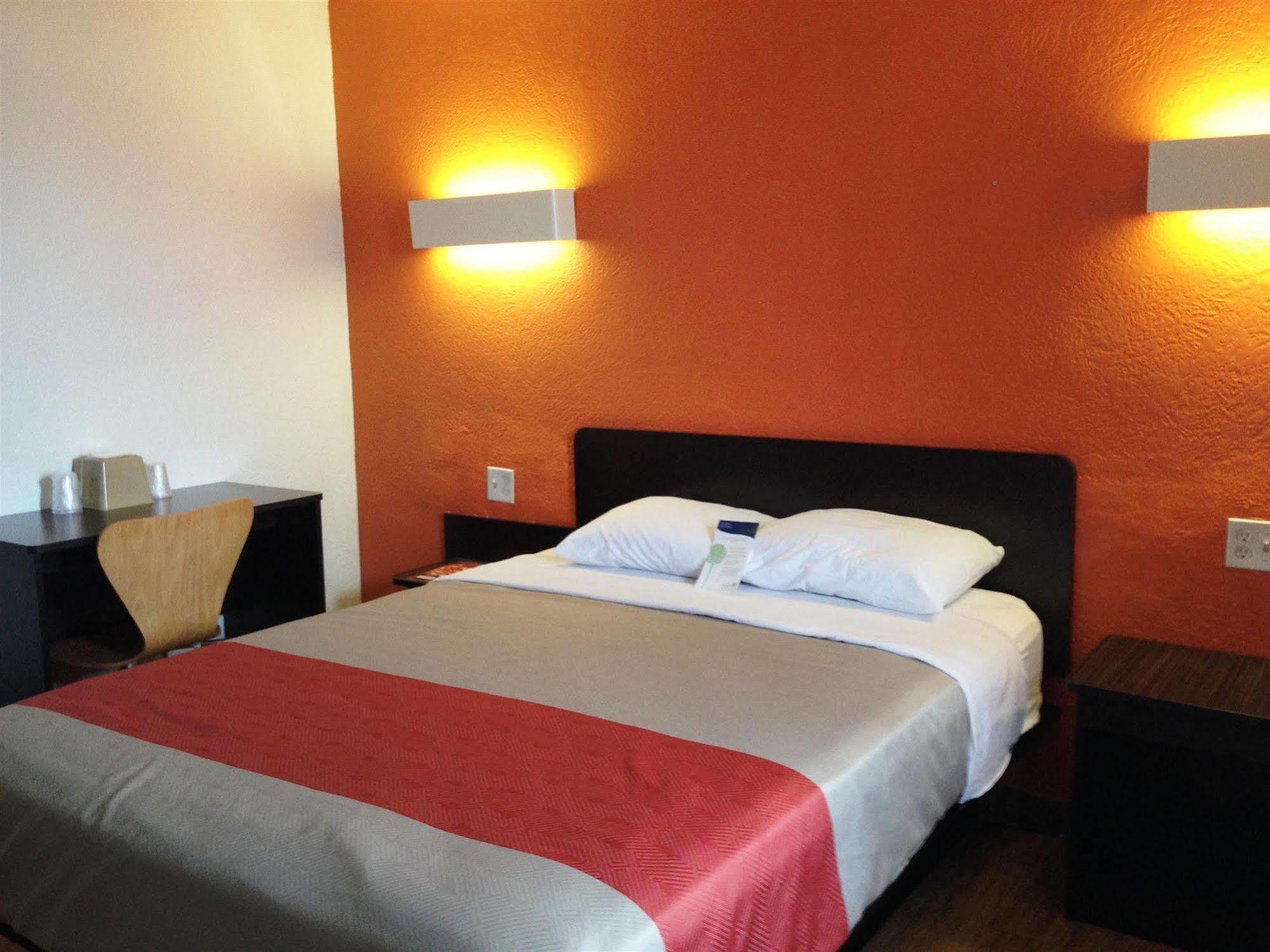 Motel 6-Oklahoma City, Ok - Frontier City Buitenkant foto